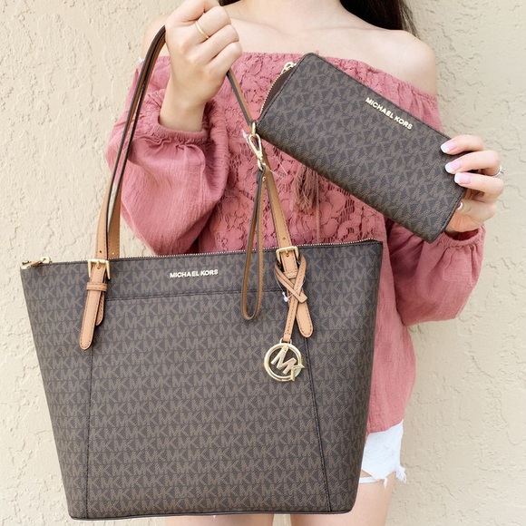 Gaby’sBags👜💕-NWT Michael Kors Tote&Wallet - Picture 2 of 8